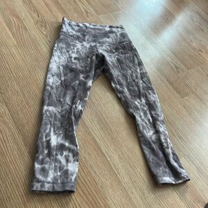 Cropped lululemon align leggings